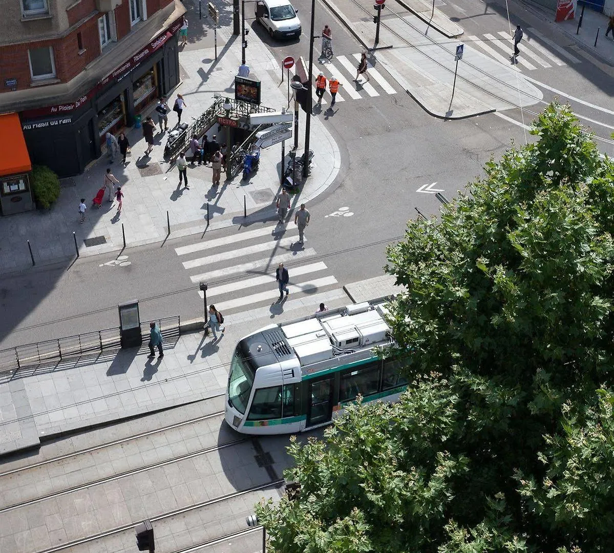 Hotel Median Paris Porte De Versailles